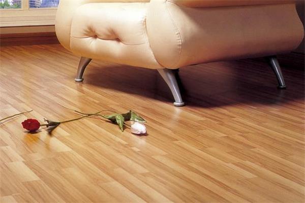 地板企業(yè)的發(fā)展要緊隨需求方向做出調(diào)整.jpg